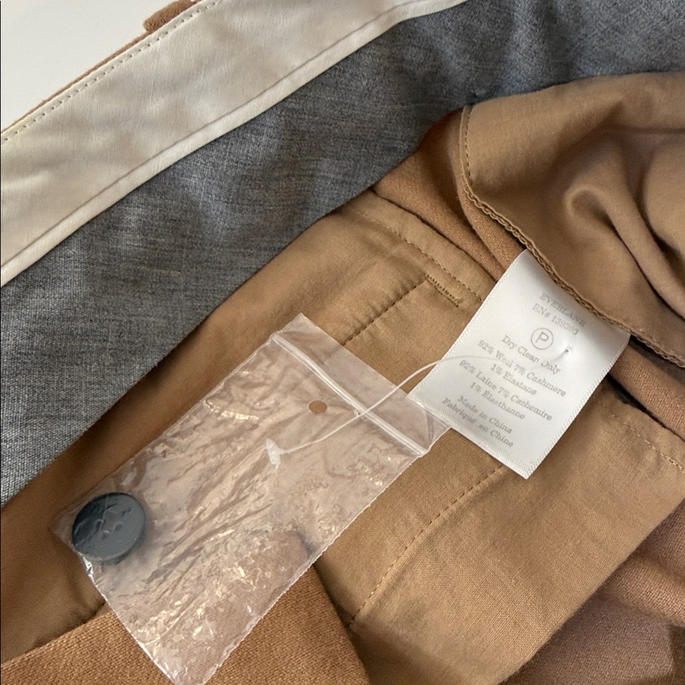Everlane Women’s Camel Dress Pants Size 10. Wool and Cashmere Blend. - Picture 5 of 6